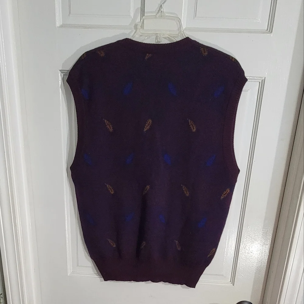 Tricots St. Raphael For Saks Fifth Avenue Virgin Wool Sweater Vest‎  Size M